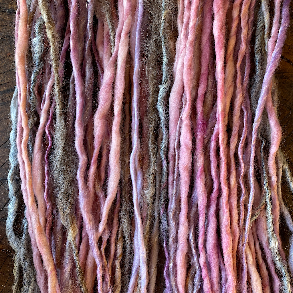 Sugar rose hand spun yarn Celine