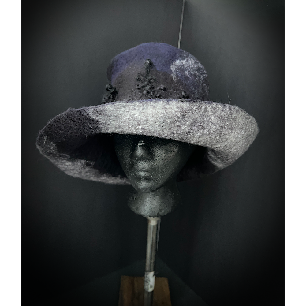 Felted hat size 23.5”