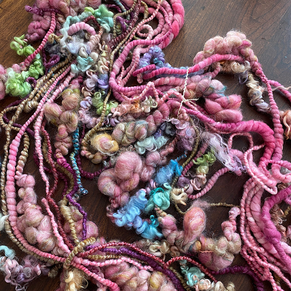 Vintage rose Signature Art yarn