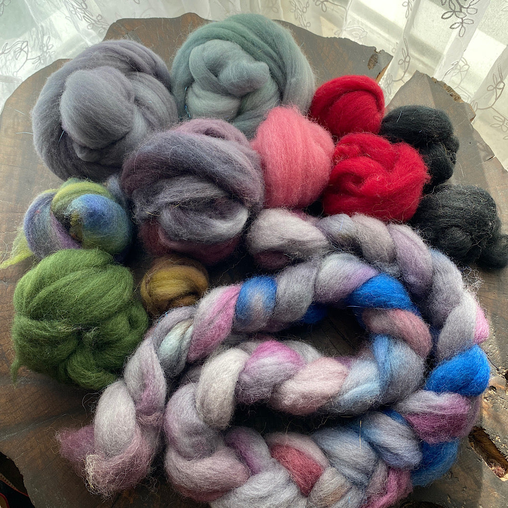 Mixed roving ends fibre pack