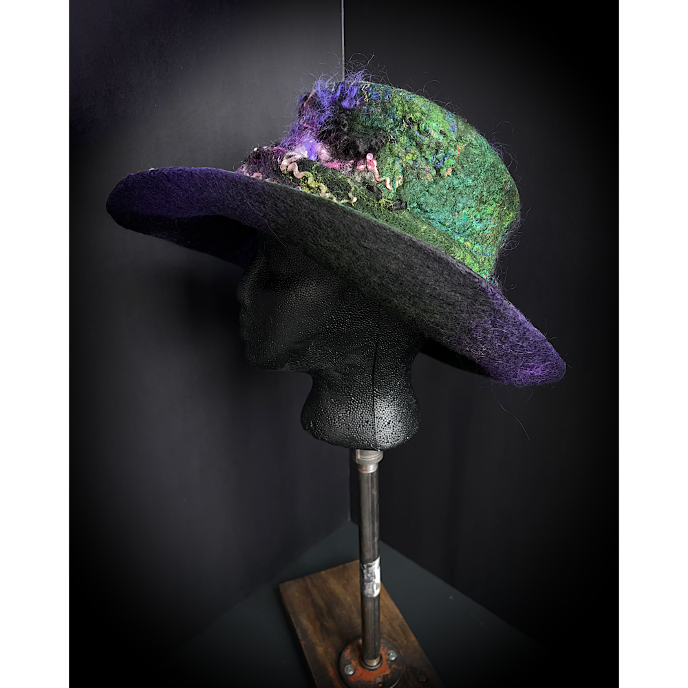 Felted hat- 24.5”
