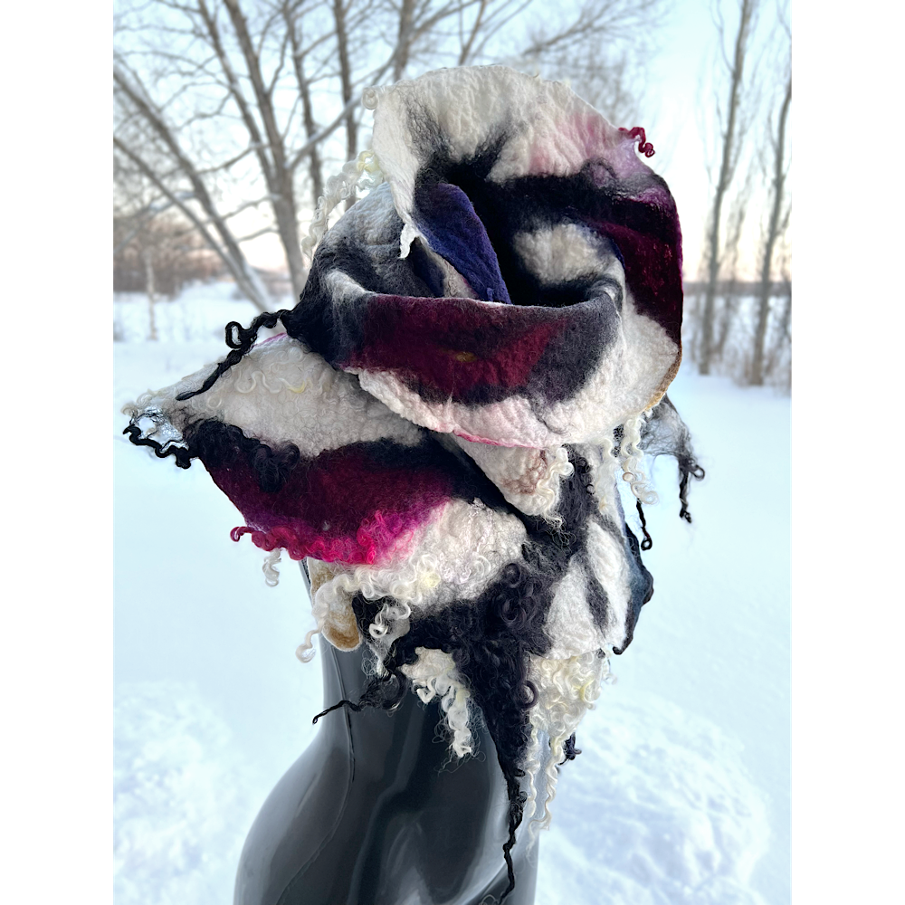 Felted scarf 2023