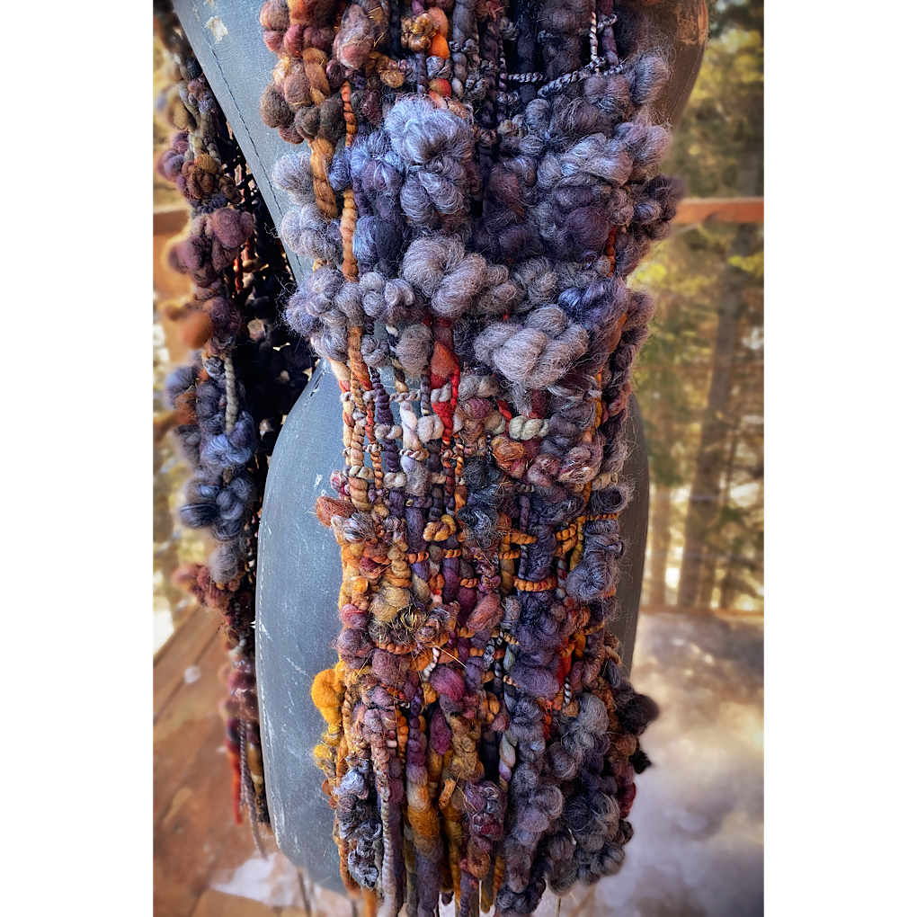 Beside the fireplace - Woven scarf - COMING SOON