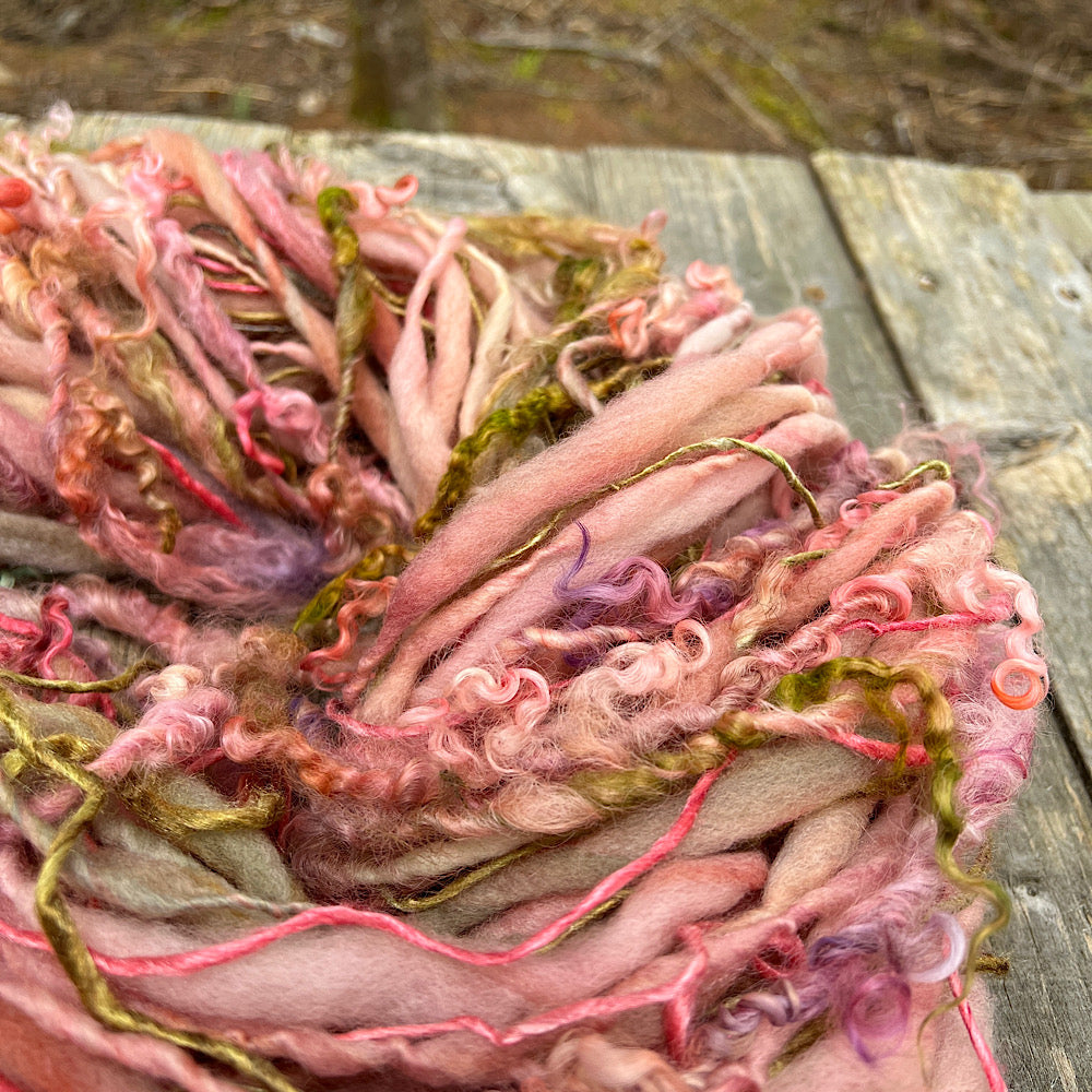 Lost roses - single art yarn