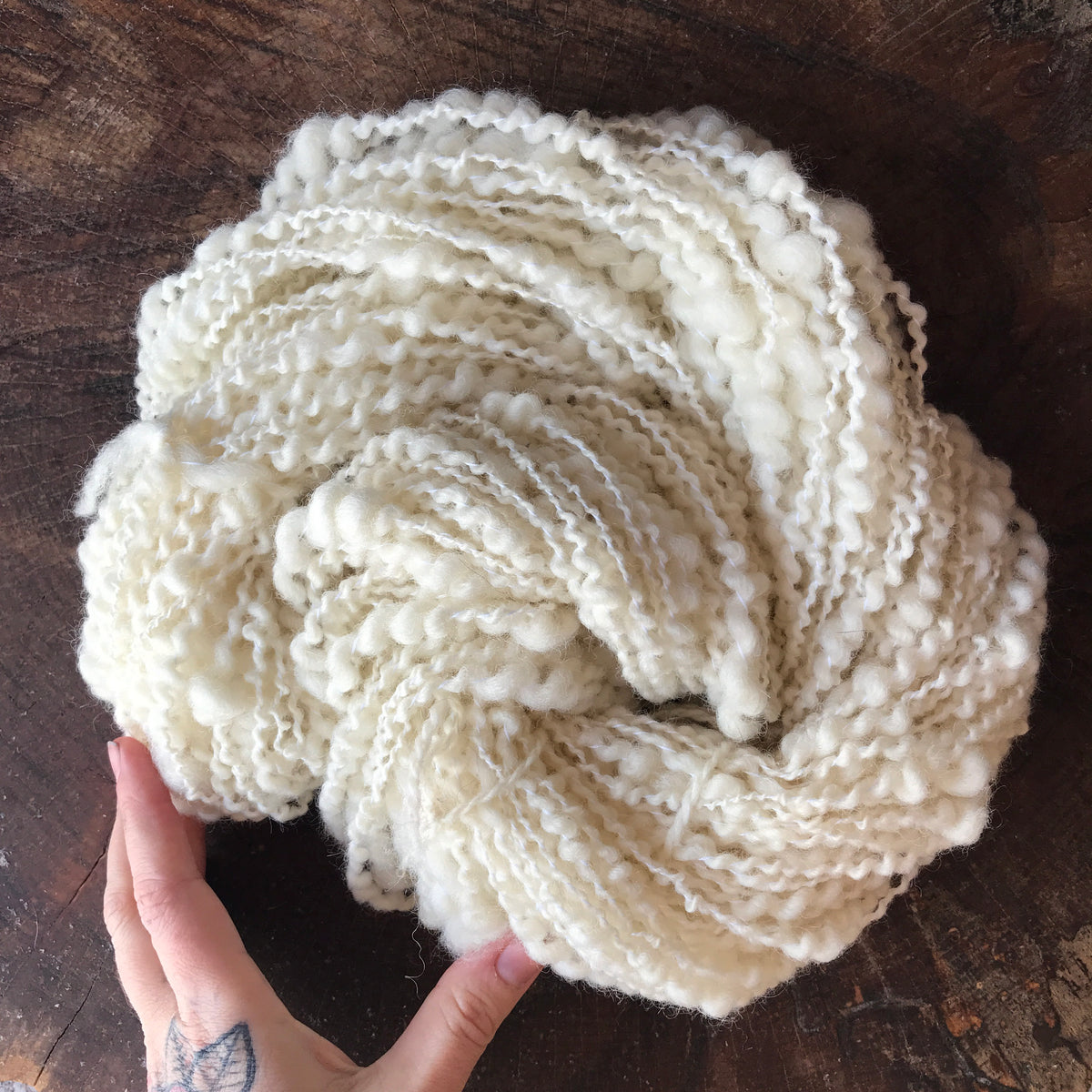 White spiral yarn 130g - Mynoush