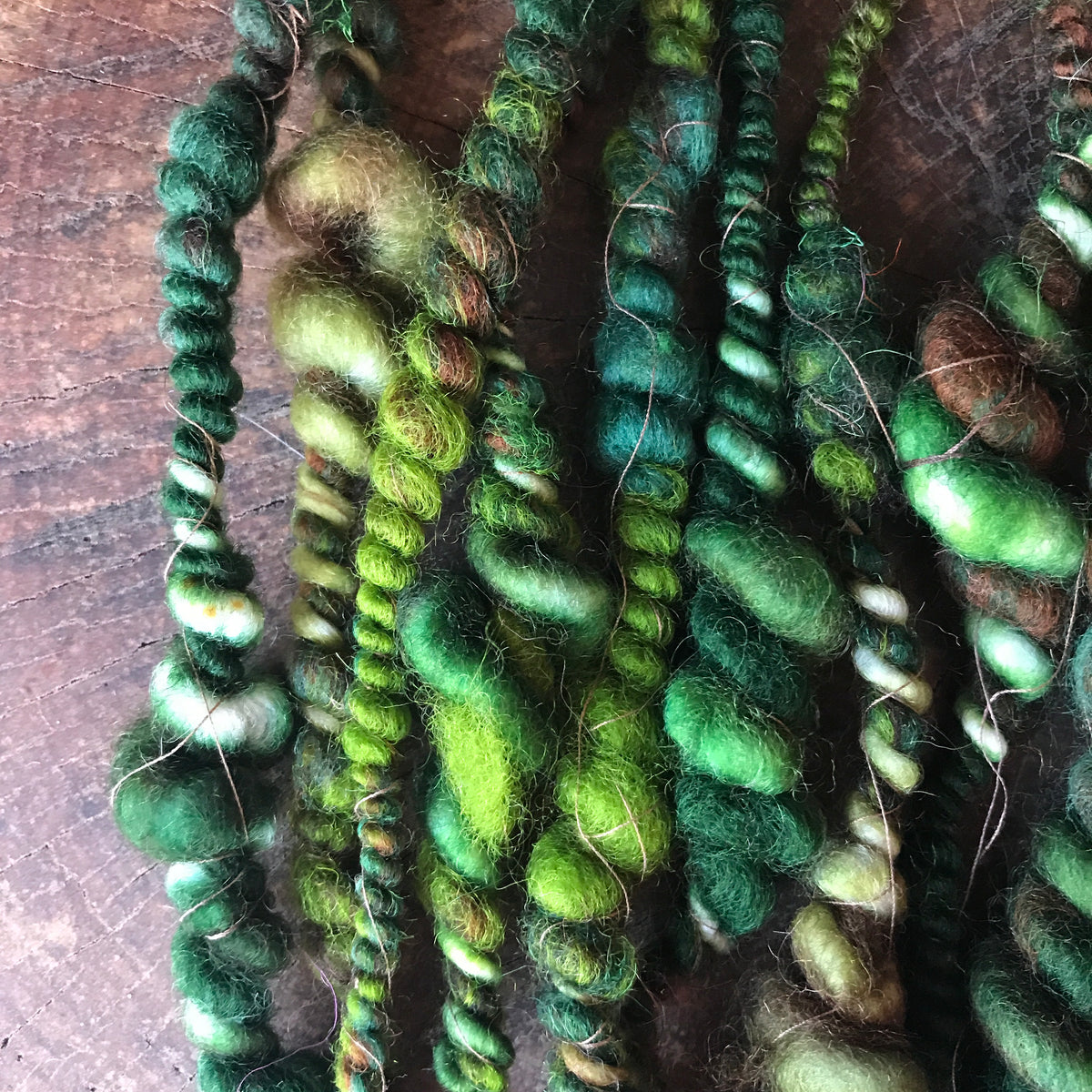 Green  art yarn yarn 100g 13y - Mynoush