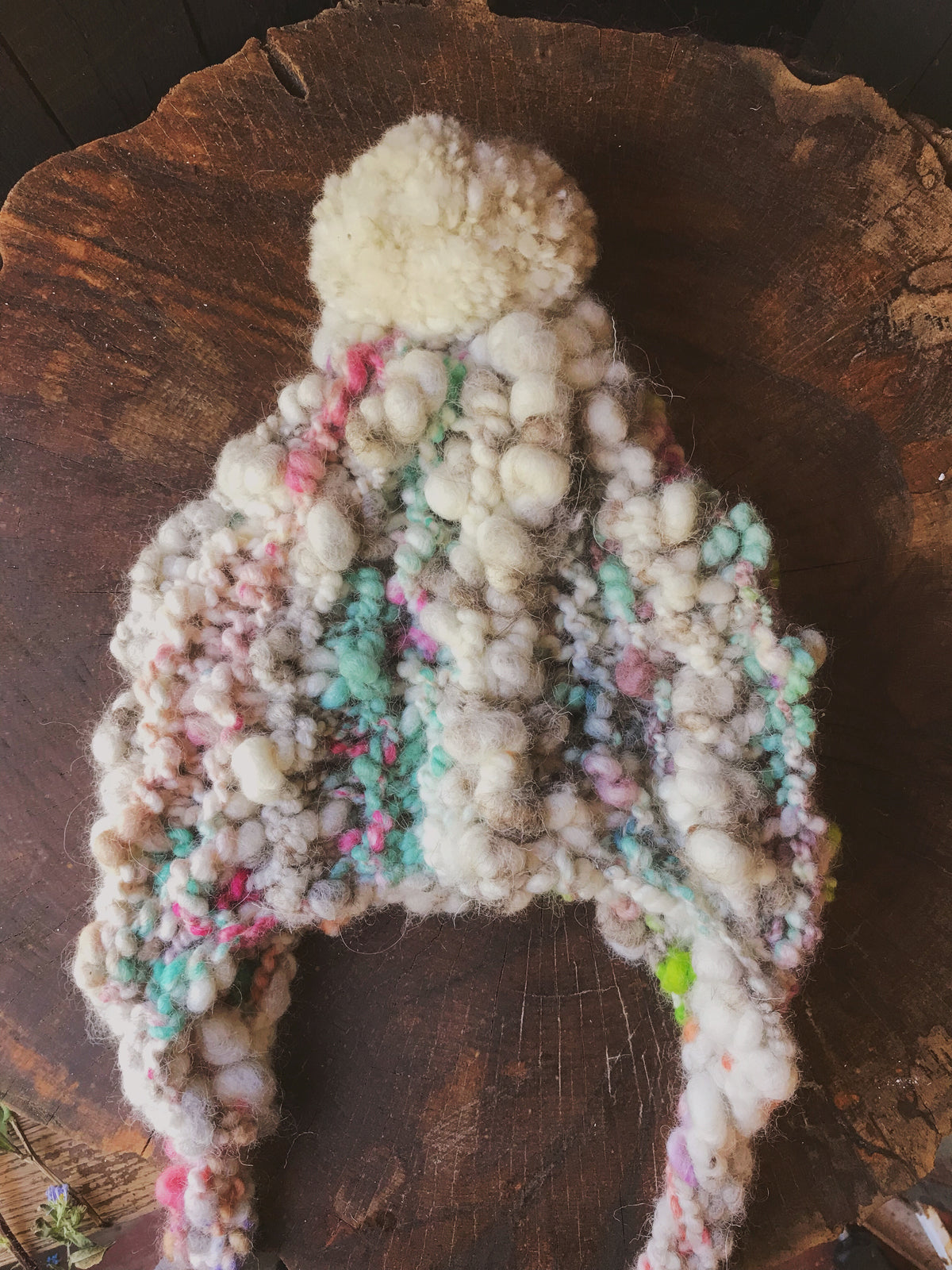 Hand knitted hat | Tuque blanche - Mynoush