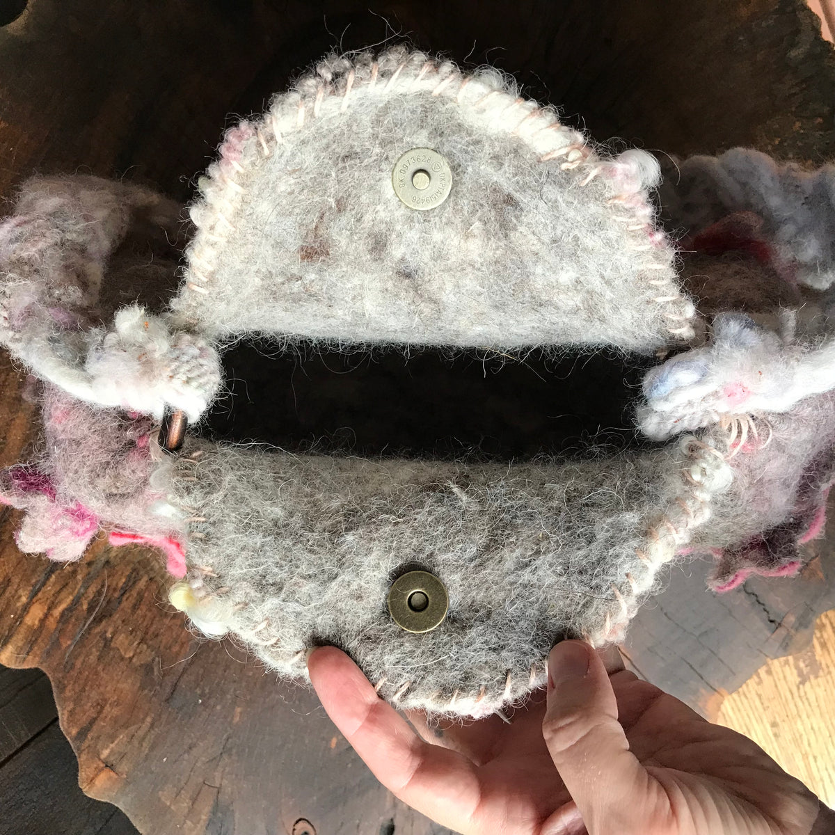 Felted handbag #4 with pink flowers - Mynoush