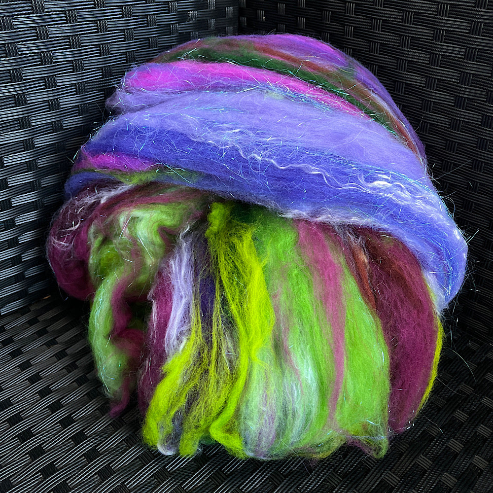 Batt for spinning yarn