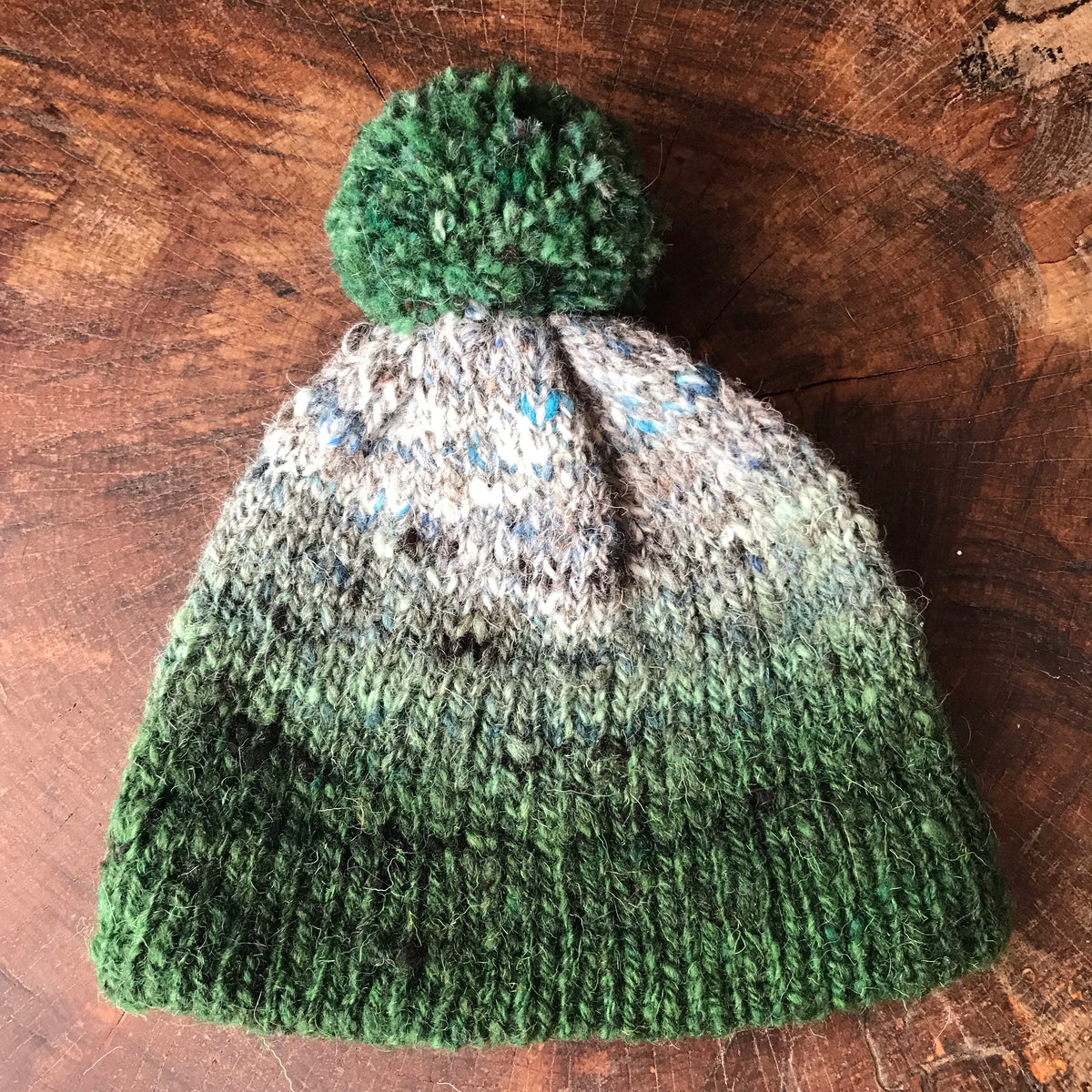 Green  beanie 100% wool Tuque verte laine - Mynoush