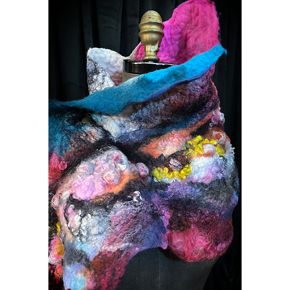 2022 Landscape serie  - Northen Rose - felted scarf