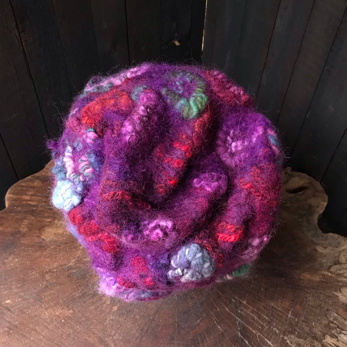 Purple felted hat size 23” | Chapeau mauve en feutre Grandeur 23” - Mynoush