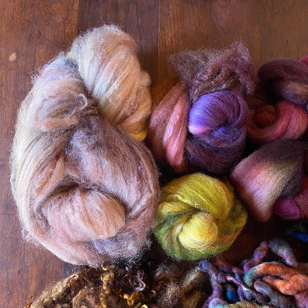 Gold Spinning kit Hand dyed roving