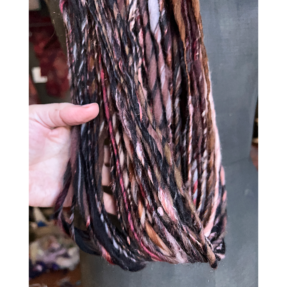 Hand spun yarn single