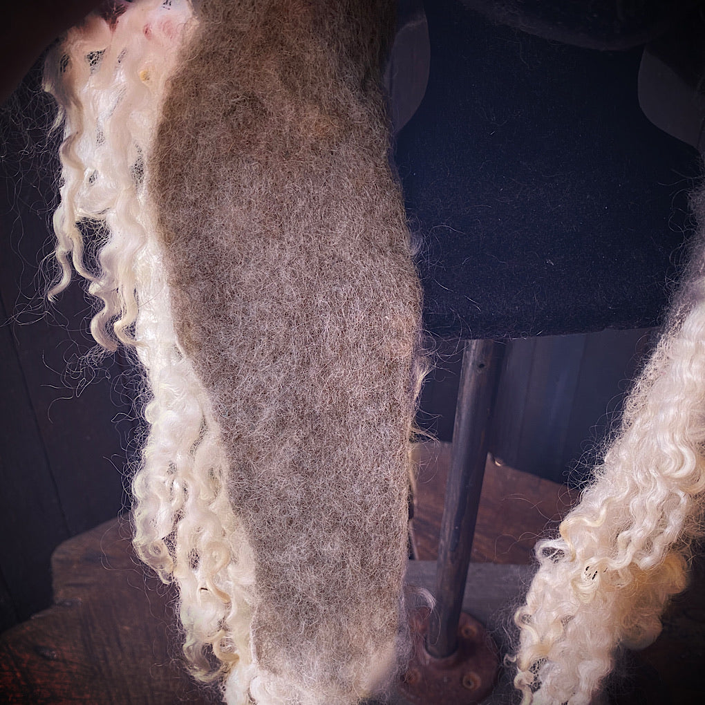 L’esprit des bois felted hood 2 size 23“