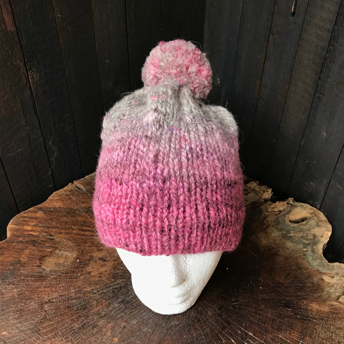 Pink beanie 100% wool  | Tuque rose 100% laine - Mynoush