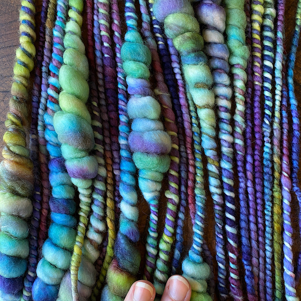 Aurora Extreme thick and thin merino yarn