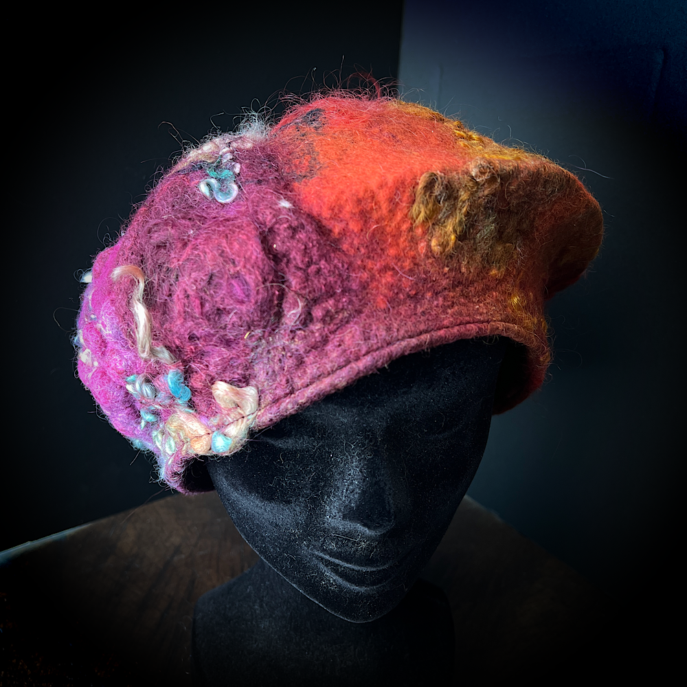 Merino silk beret 23“1/2