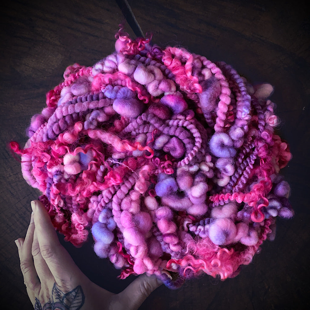 In love - Art yarn
