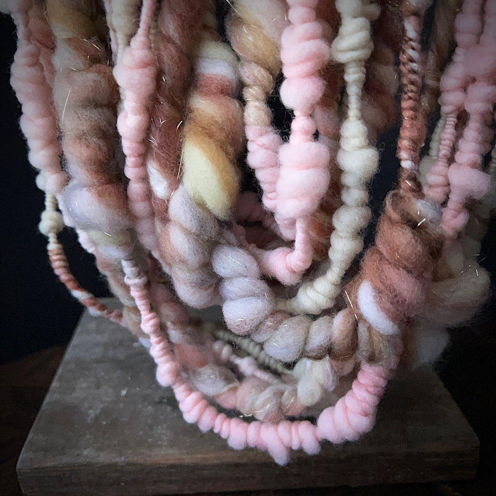 Art yarn for weaving