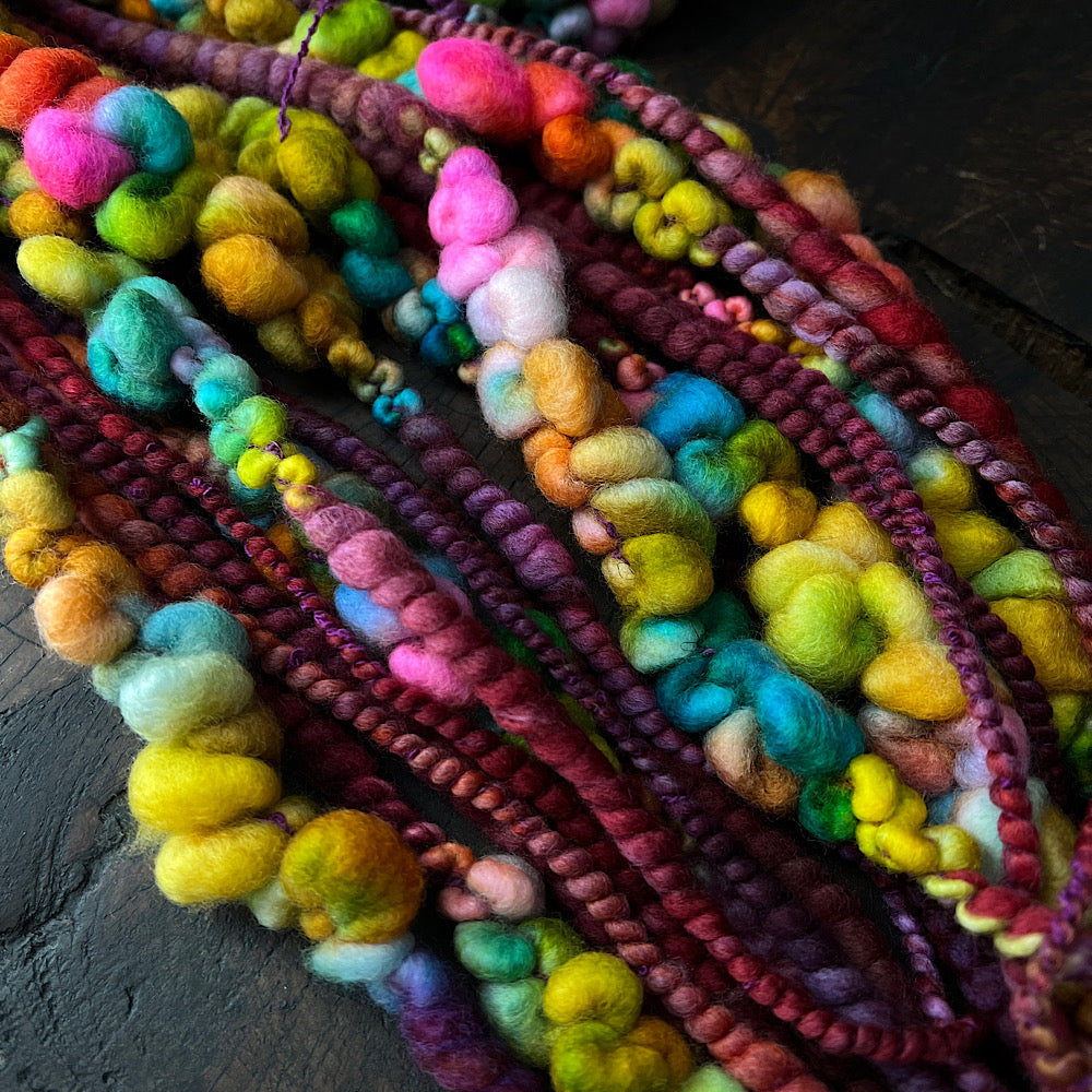 Carnavalesque - bubbly art yarn