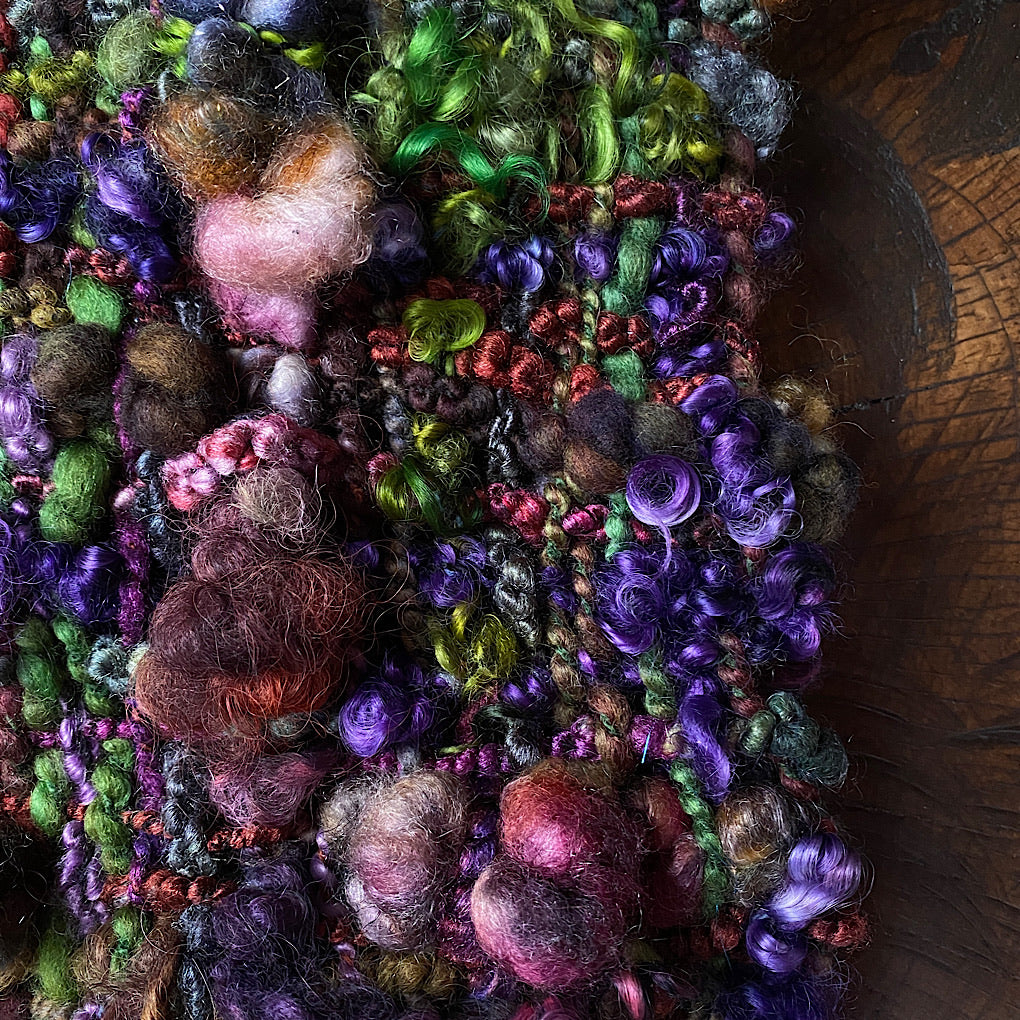 The Peculiar - Woven scarf