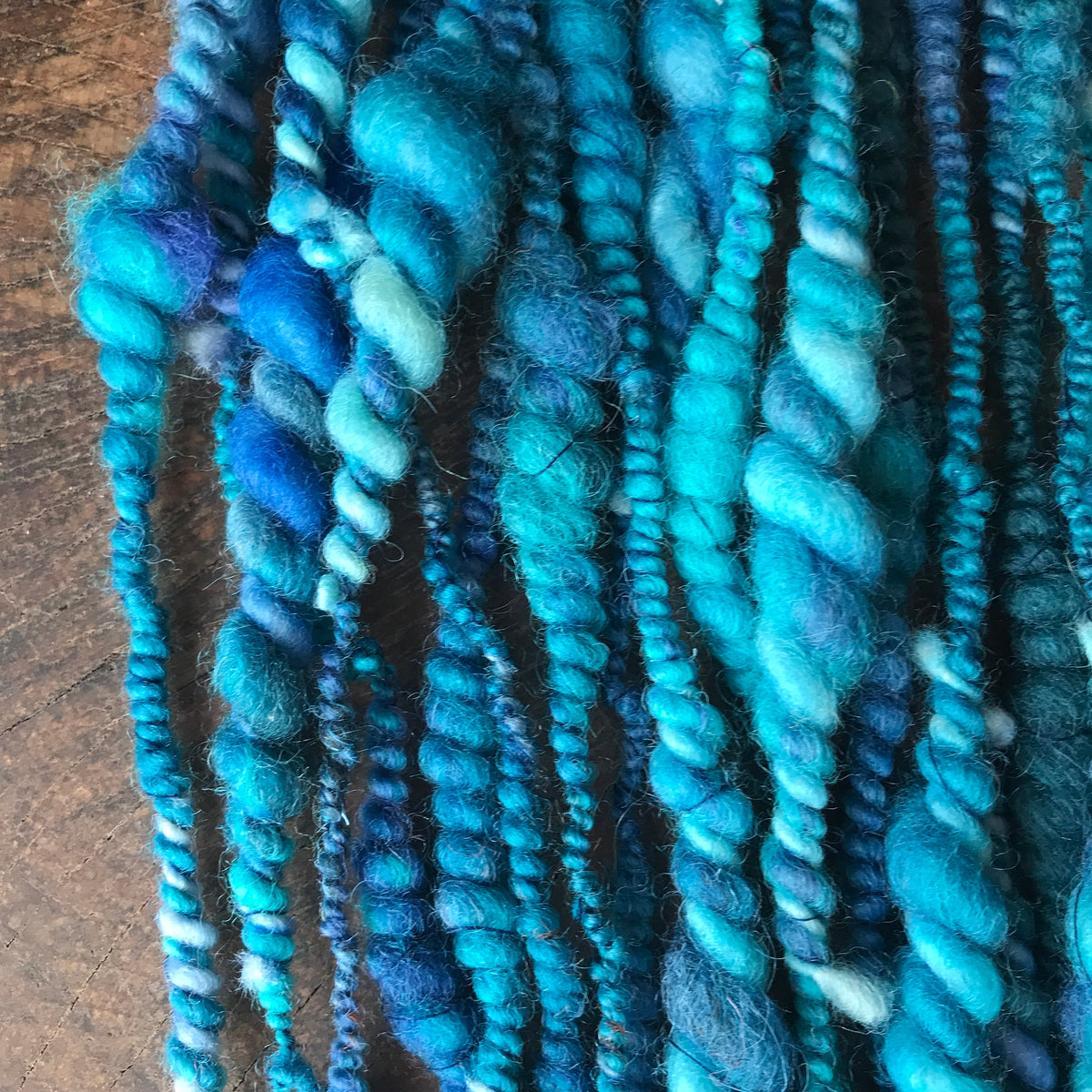 Blue  art yarn 70g - Mynoush