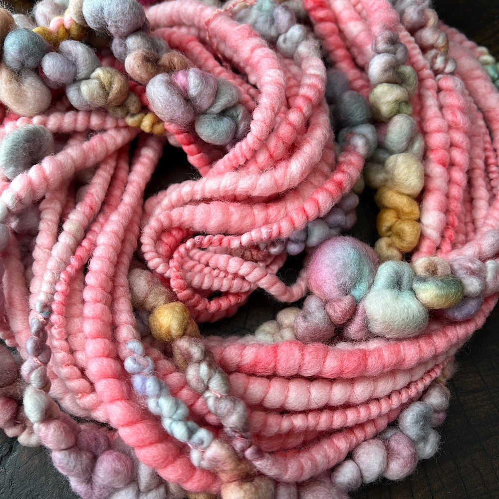 Peach rose - bubbly art yarn