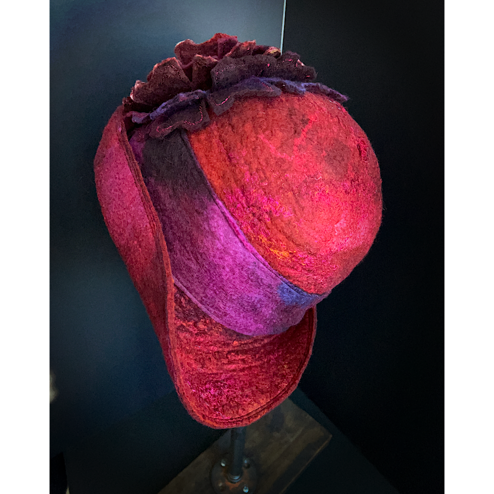 Felted flapper’s hat with rose size 23.5”