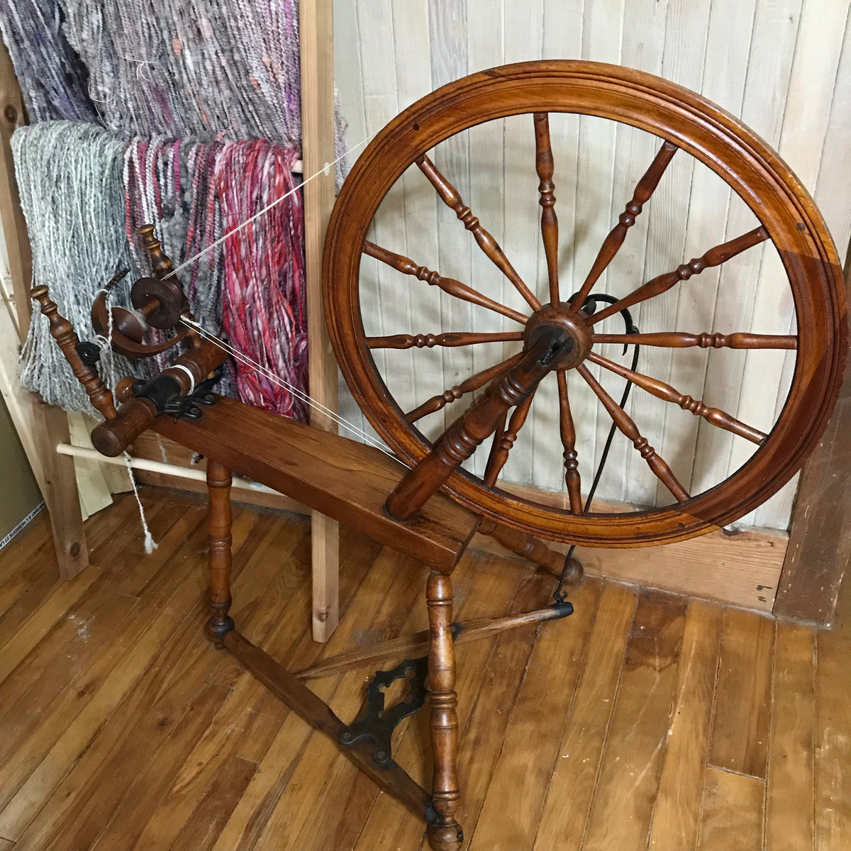 Cours de filage sur rouet Hand spinning classes - Mynoush
