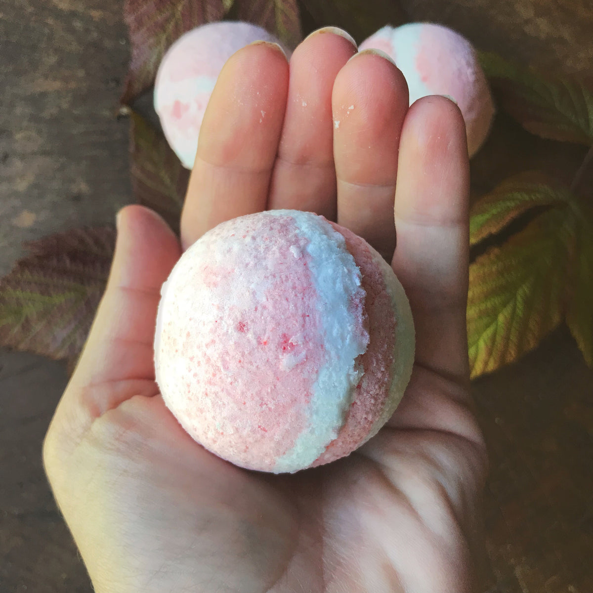 Peppermint Bath Bombs | 1 bath Bomb - Mynoush