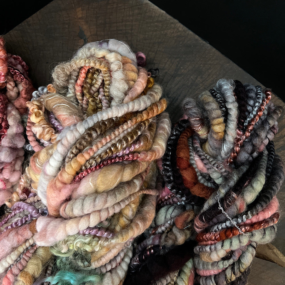 Golden rose - set of jumbo art yarn