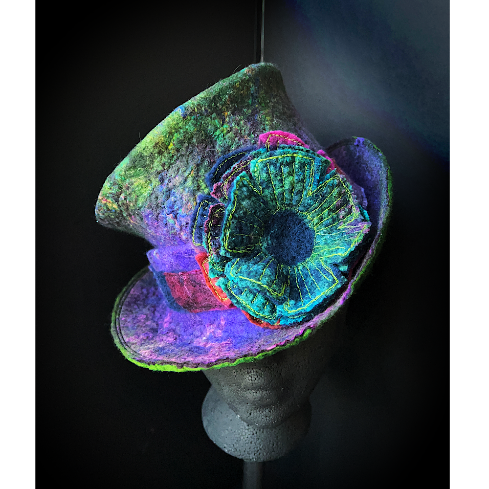 Felted top hat with flower - 23”