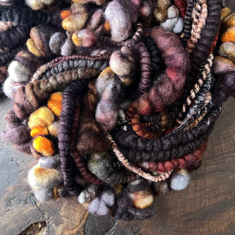 Art yarn set - Black Golden hour