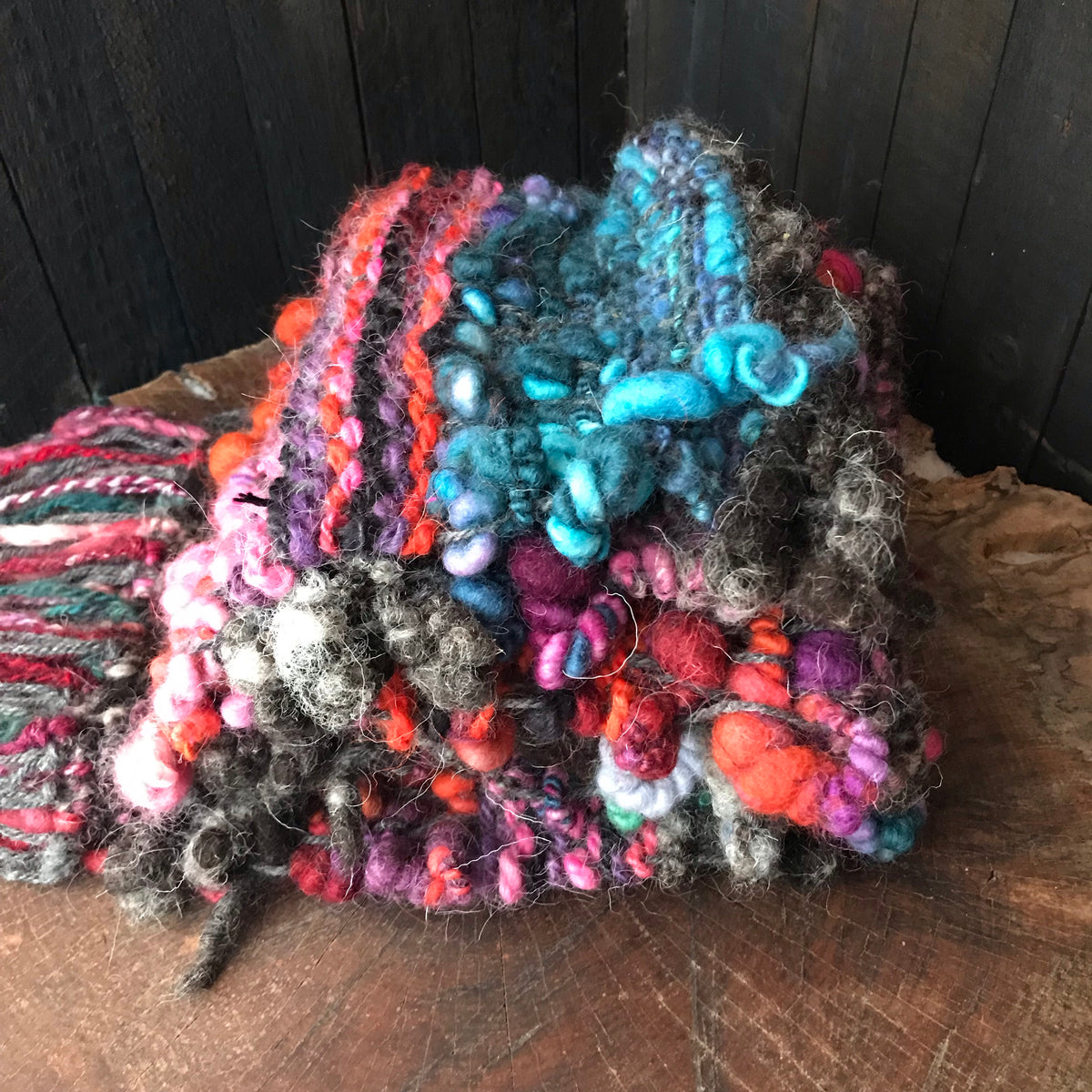 Black scarf 100% Wool - Foulard 100% laine noir - Mynoush