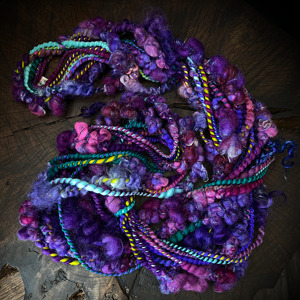 Violet intense - art yarn