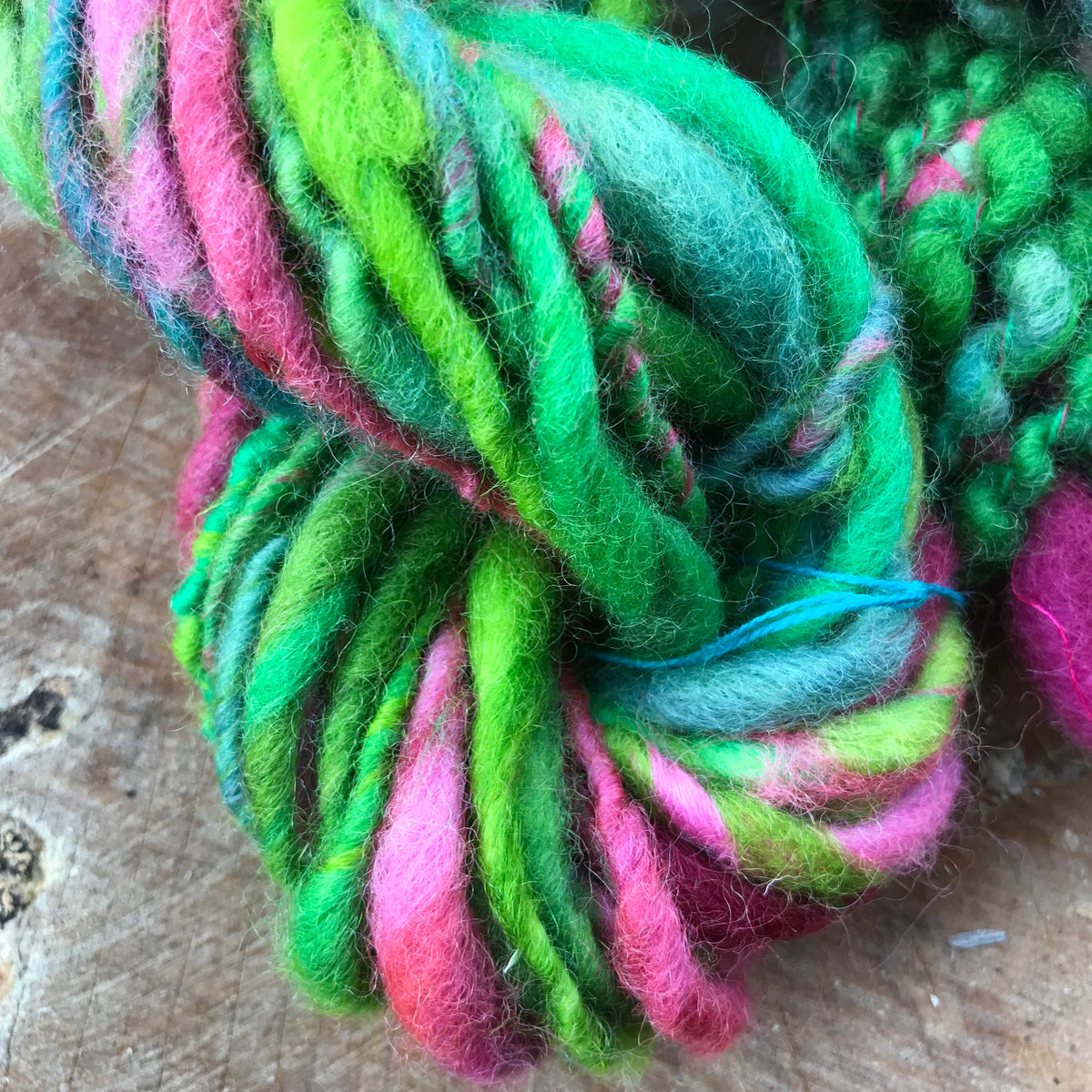 Green hand spun yarn duo 115 grams - Mynoush