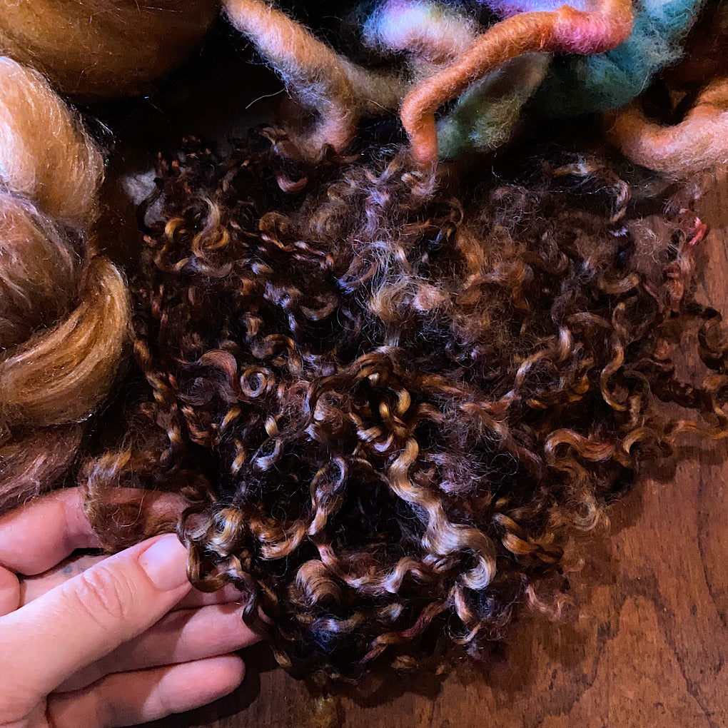 Gold Spinning kit Hand dyed roving