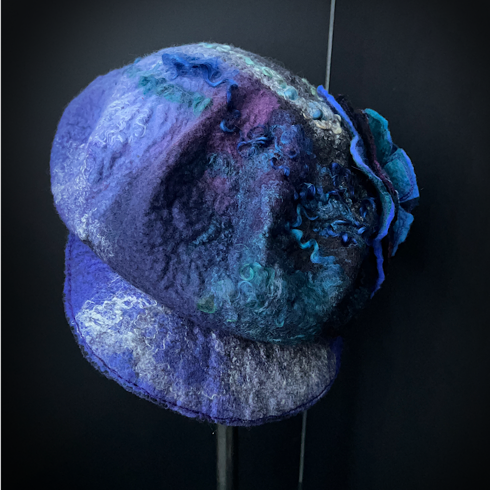 Felted oversized newsboy hat size 23.5”