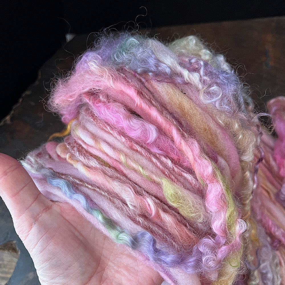 Fresh bouquet art yarn single