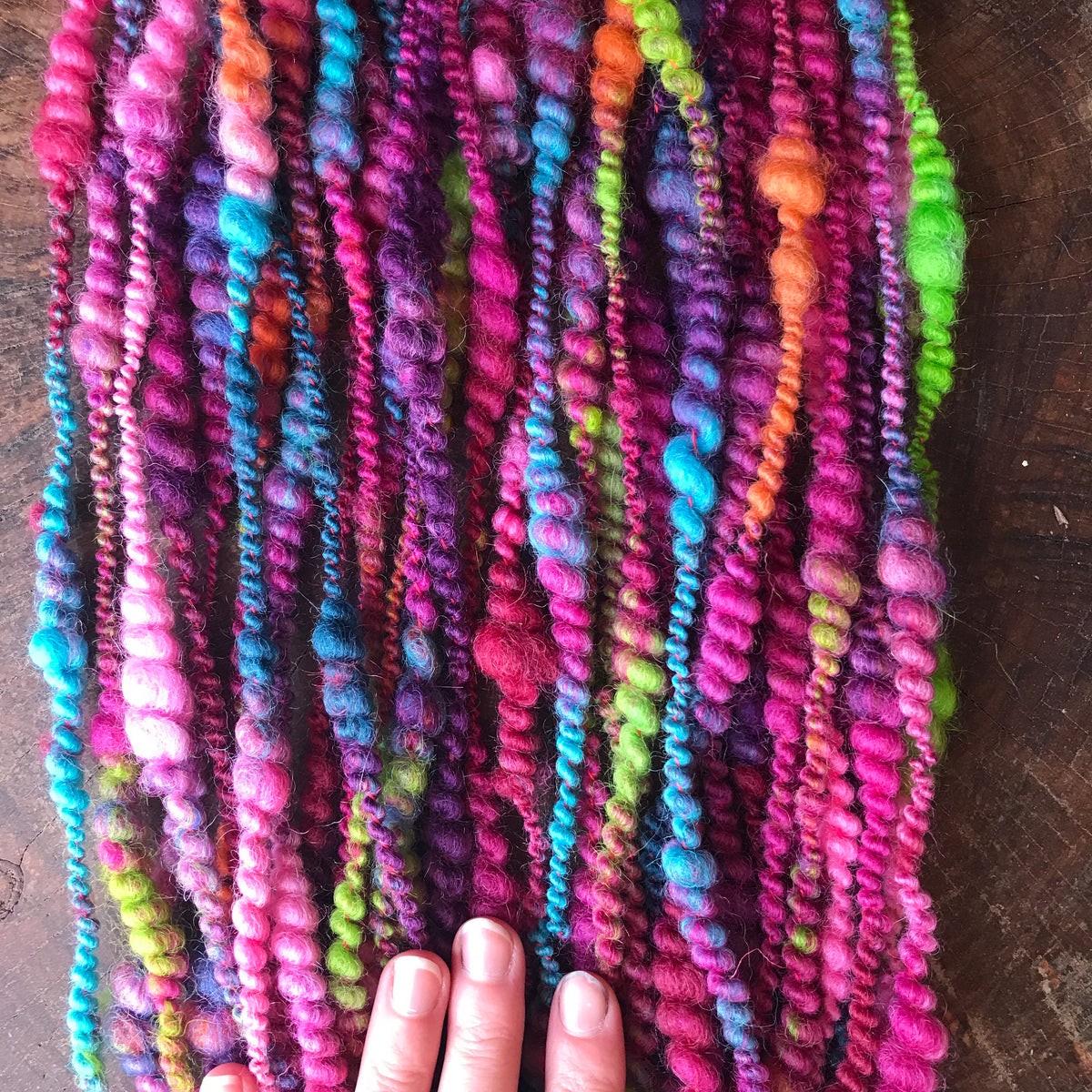 Rainbow art yarn 100g - Mynoush