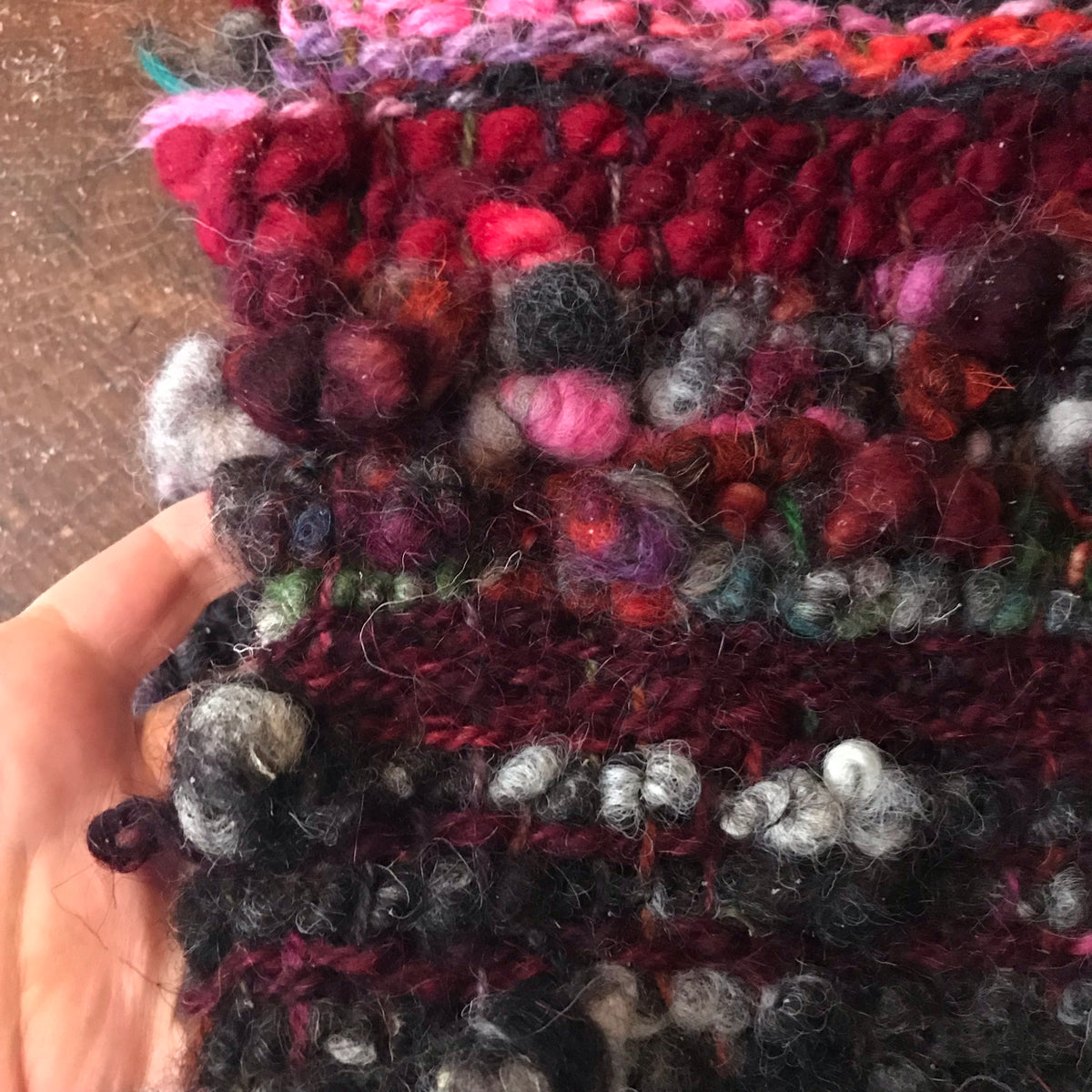 Burgundy scarf 100% Wool - Foulard 100% laine bordeaux - Mynoush