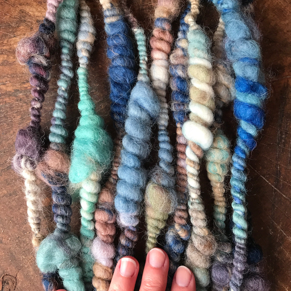 Blue  art yarn 100g - Mynoush