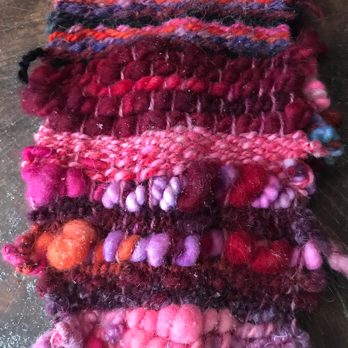 Red scarf 100% Wool - Foulard 100% laine rouge - Mynoush