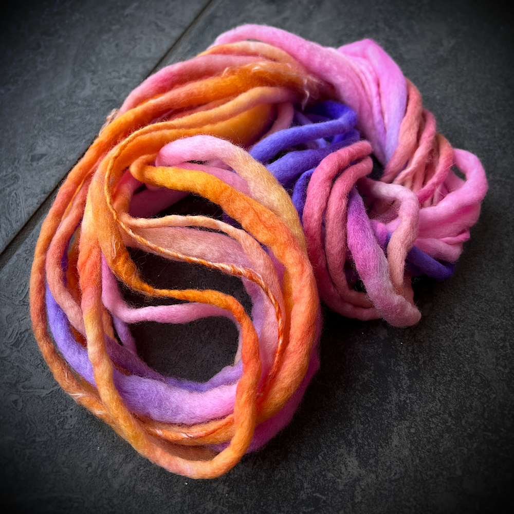 Weaving set of handspun yarns