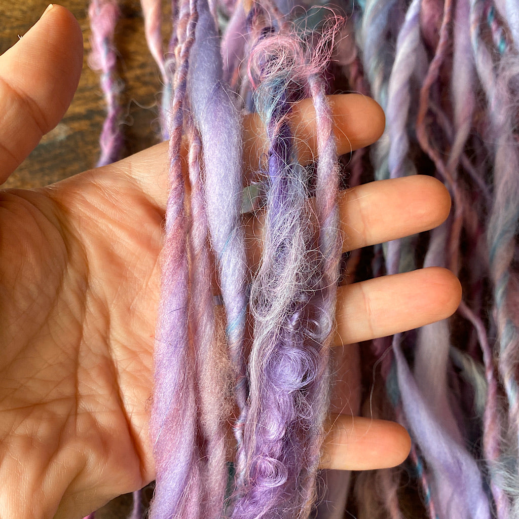 Lavande glacée art yarn