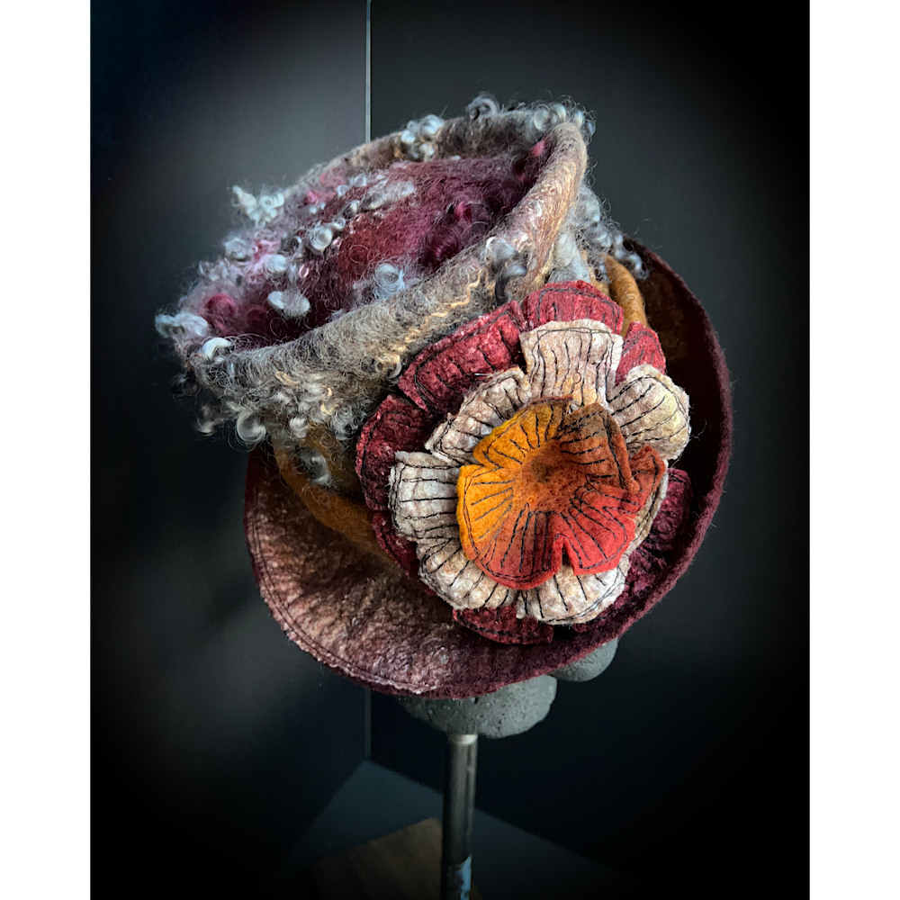 Felted top hat with rose - 23.5”