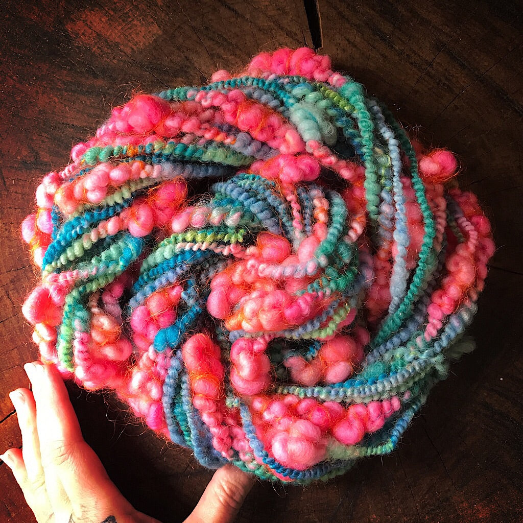 Roses buds Art yarn