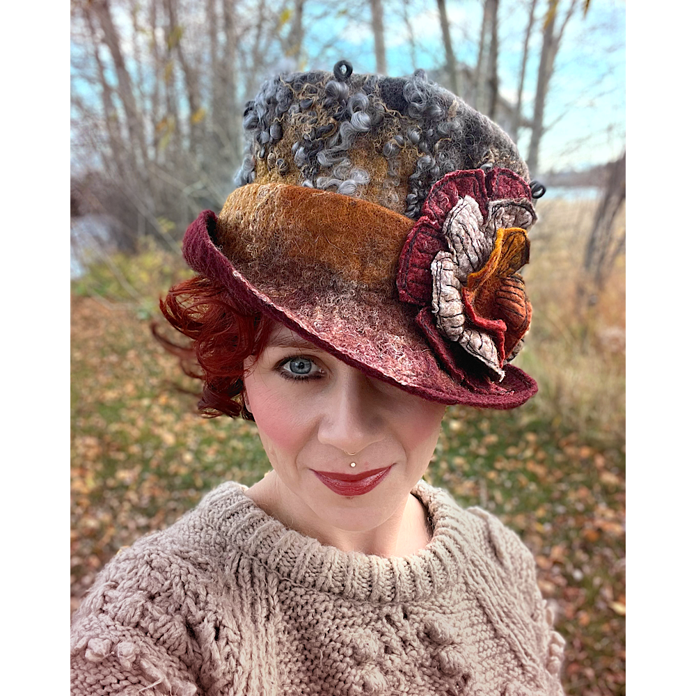 Felted top hat with rose - 23.5”