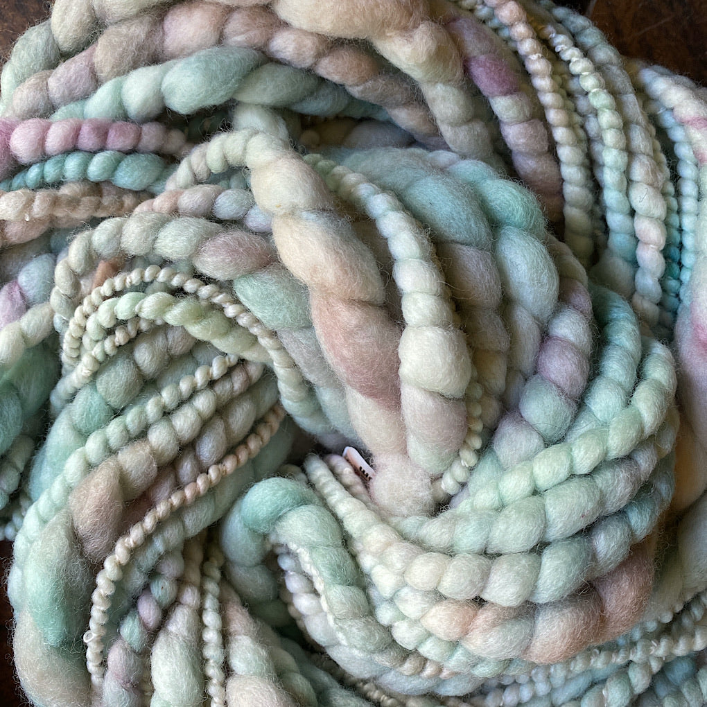 Menthe antique jumbo spiral merino yarn